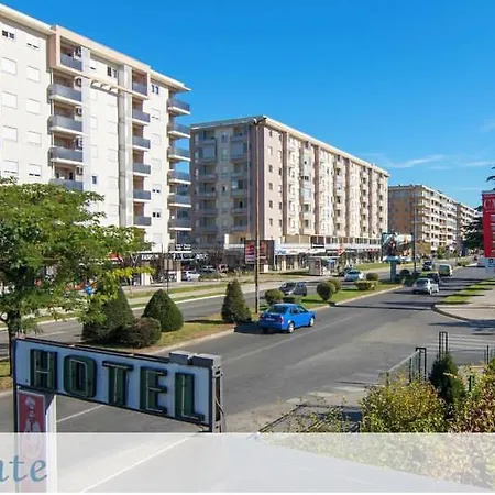 Ambiente 3* Ποντγορίτσα