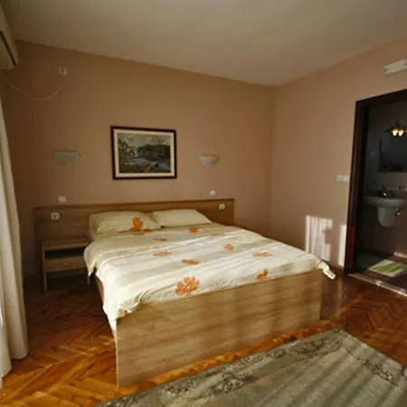 Ambiente 3* Podgorica