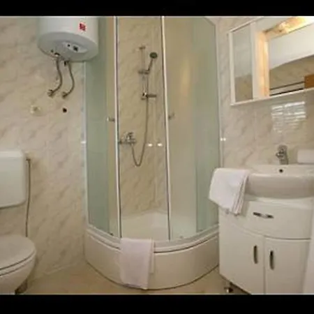 Ambiente מלון 3*
